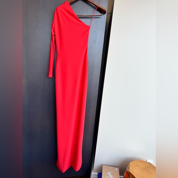 Solace London Nadia Red One-Shoulder Maxi Dress. Made in UK, size 2. Worn once - Picture 10 of 16